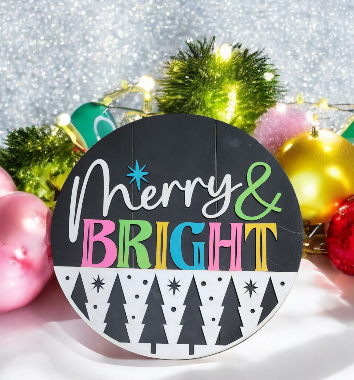 Merry & Bright door hanger
